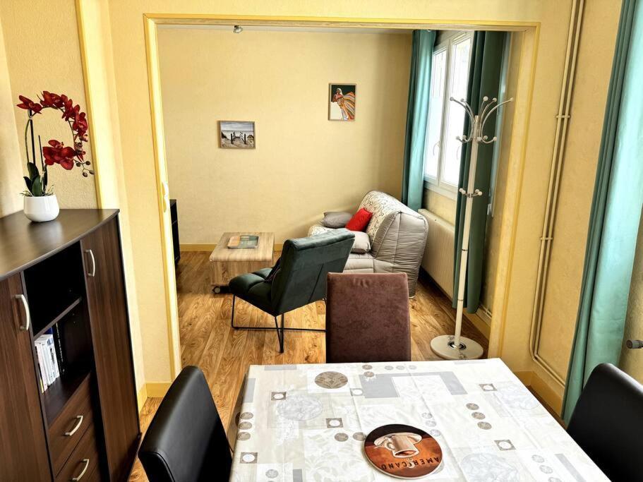 Appartement Proche De L'Hyper-Centre Avec Garage Caen Exterior foto